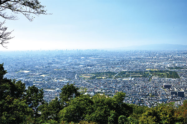 9832 ふるさと100山・番外　飯盛山